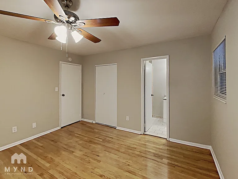 400 Lady Guinevere Way — Photo 10