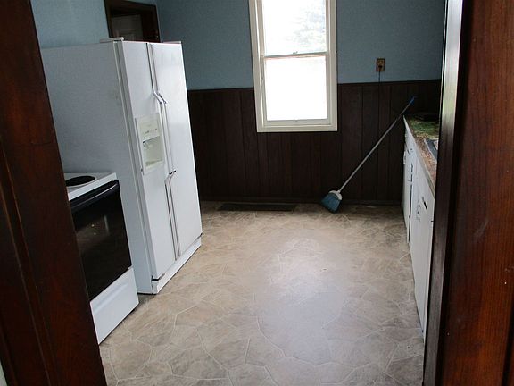 5th image of 416 Camden St