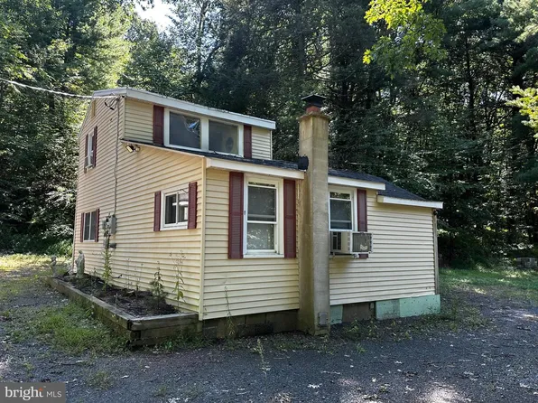 93 Mountain Side Ln, Catawissa, PA 17820