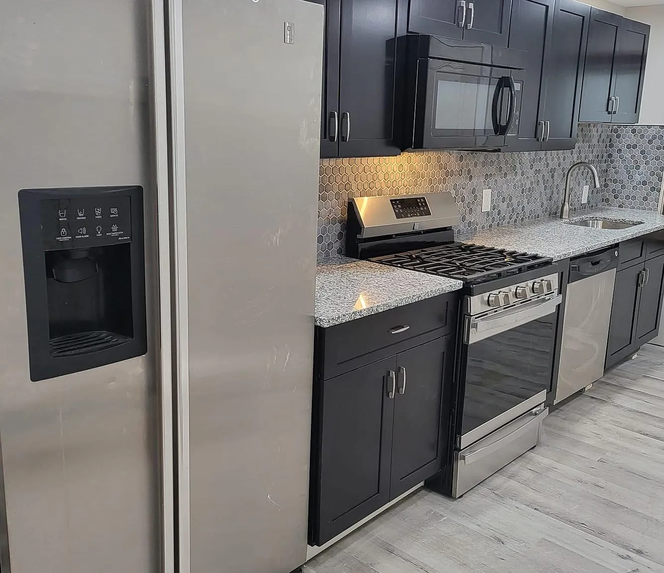 223 E Cambria St — Photo 4