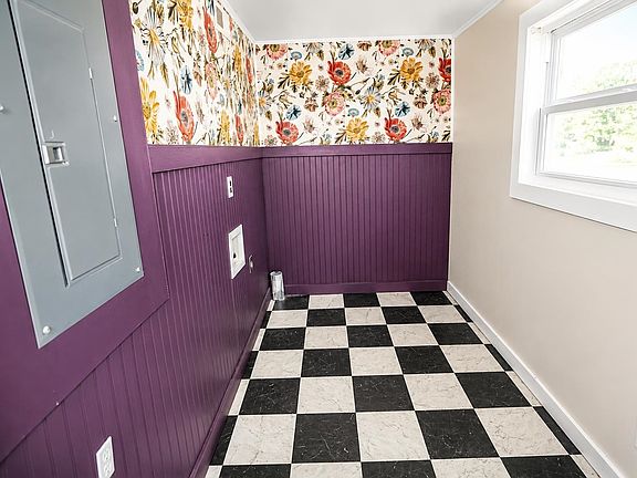 2nd image of 502 E 10th Ave