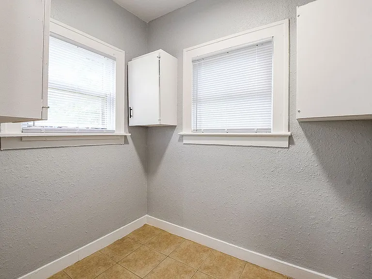 3015 Isabella St — Photo 15