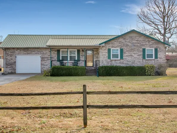 1304 McMahan St, Manchester, TN 37355