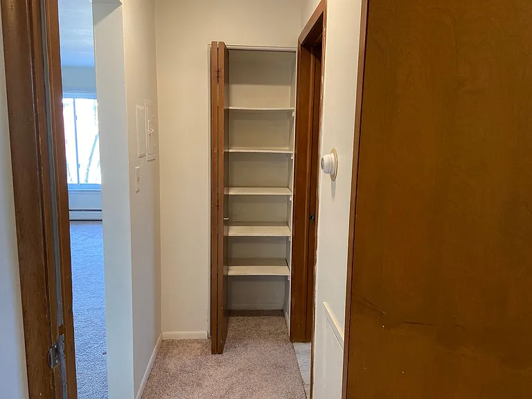 8310 Hall Rd — Photo 26