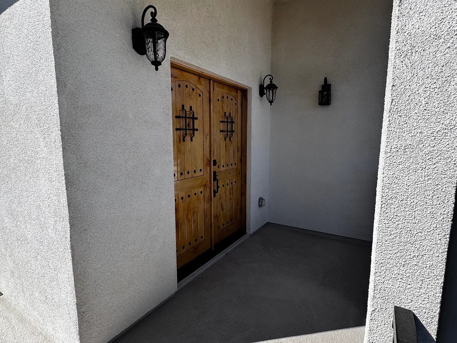 2 bed, 1000 sqft, $4,500 — Photo 3