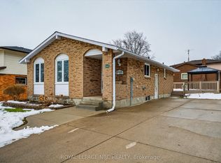 3292 Appleford Ave, Niagara Falls, ON L2J 3N9