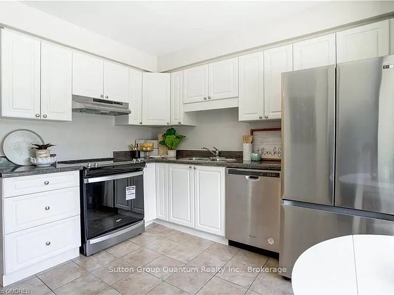 35 Waterman Ave #62 — Photo 5
