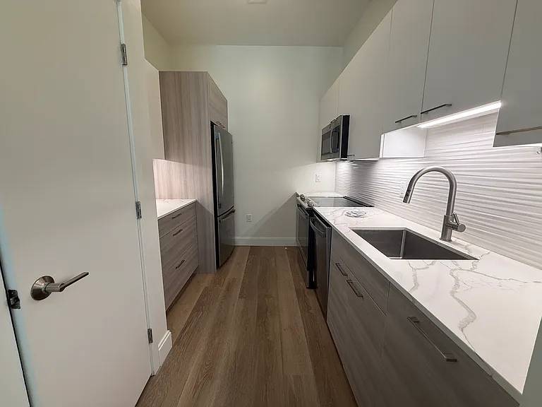 1080 Commonwealth Ave #213 — Photo 6