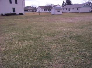913 Nottingham Dr, Sturgis, MI 49091