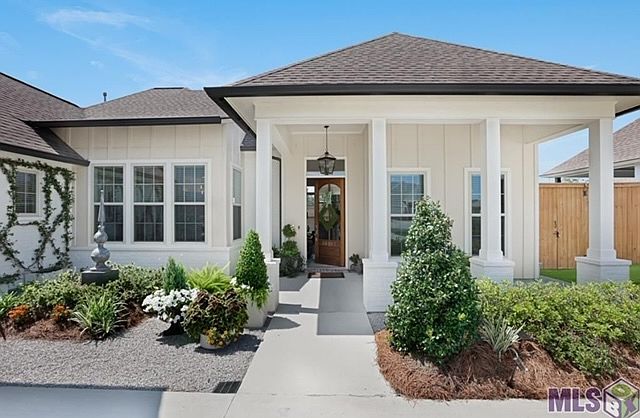 1st image of 38297 Meadow Rue Dr