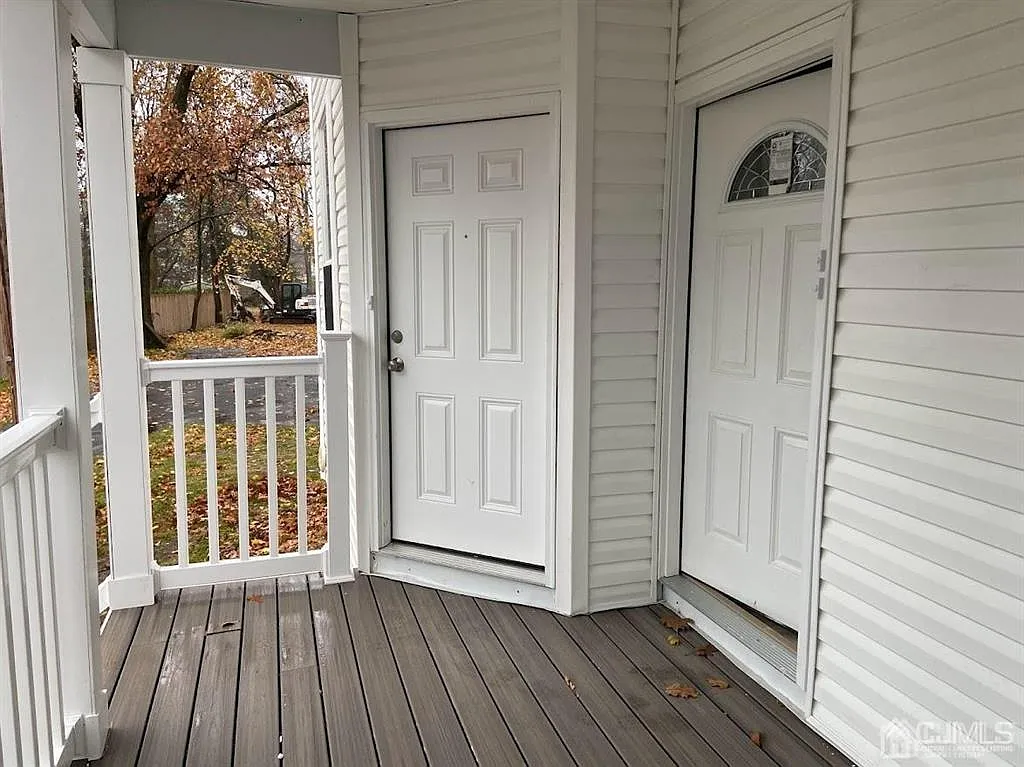 2 bed, 1.0 bath, $2,300 — Photo 2