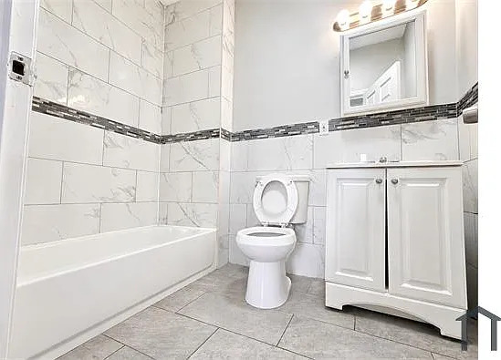 214 S 12th St #2 — Photo 9