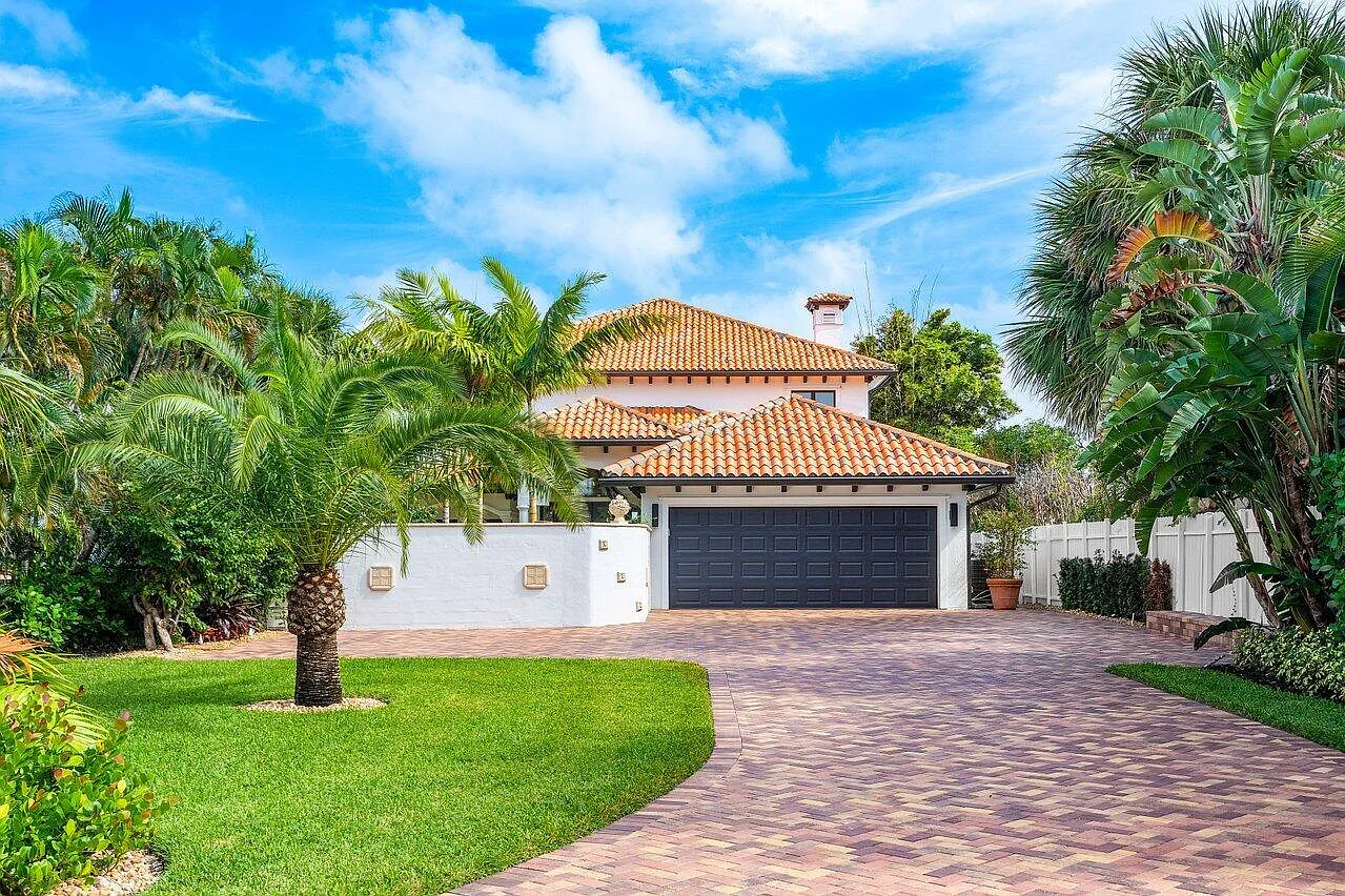 4 bed, 4.5 bath, 4157 sqft, $35,000 — Photo 4