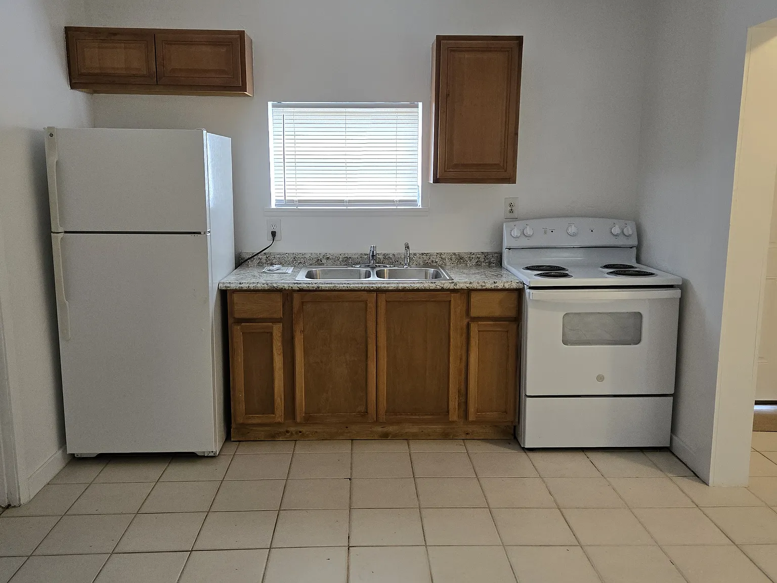2 bed, 950 sqft, $1,500 — Photo 2