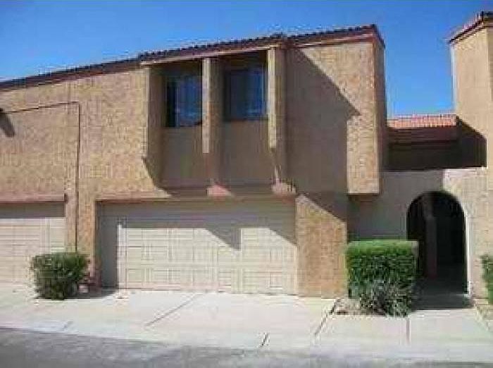 1st image of 2202 W Glenrosa Ave