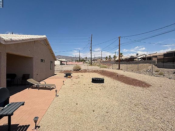 4th image of 2940 Palo Verde Blvd N