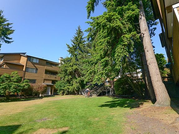 3rd image of 7293 Moffatt Rd #263