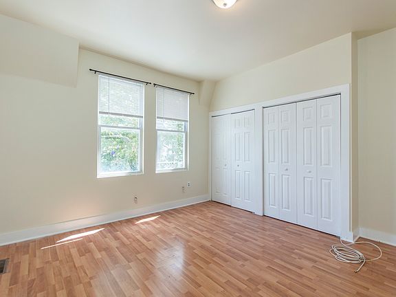 3rd image of 2336 N Park Ave