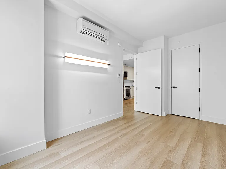130 Hope St #617 — Photo 6