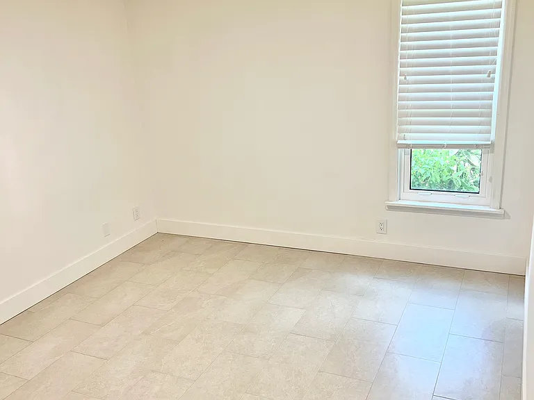 11200 164th Ct N — Photo 11