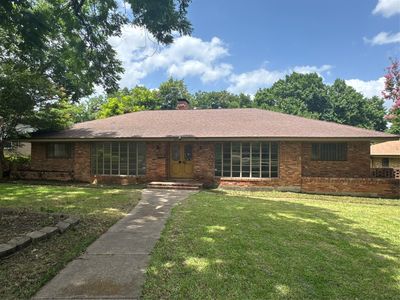 817 Brook Valley Ln, Dallas, TX, 75232