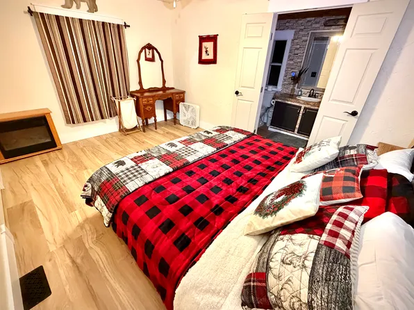 360 County Road 521, Fairfield, TX 75840