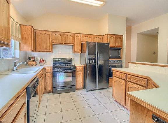 4th image of 11104 Crossland Dr