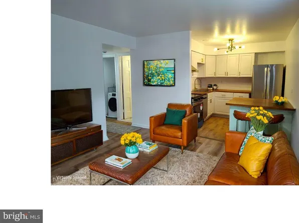 2004 38th St SE APT 202, Washington, DC 20020