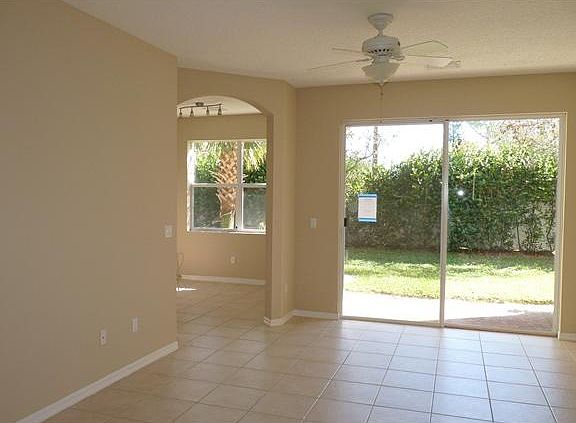 3rd image of 610 Seminole Palms Dr