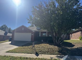 1413 Eufemia Dr, Denton, TX 76207