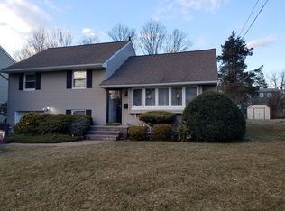 62 Grissing Ct, Cedar Grove, NJ 07009