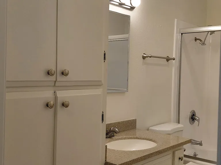 25 New York St #15 — Photo 10