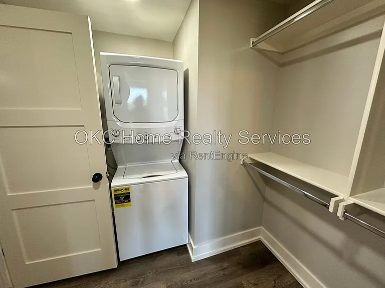 14701 SE 36th St — Photo 14