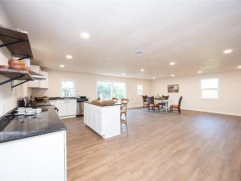 7359 E Lake Rd — Photo 6