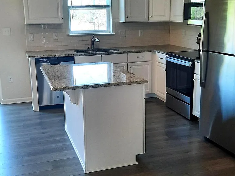 837 Admirals Quay Dr — Photo 4