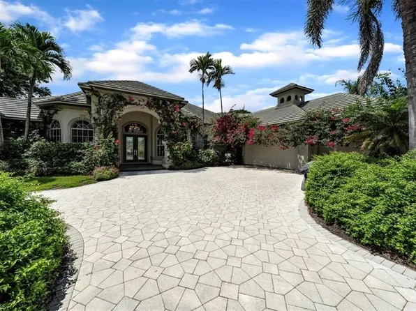 2339 Alexander Palm DR, NAPLES, FL 34105