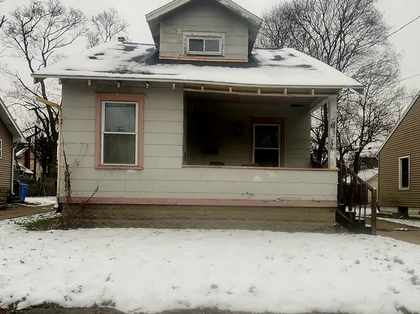 822 Cawood St, Lansing, MI 48915