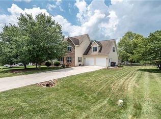 3435 Overbrook Dr, Conover, NC 28613