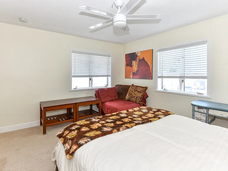 213 Riverbend Rd — Photo 18