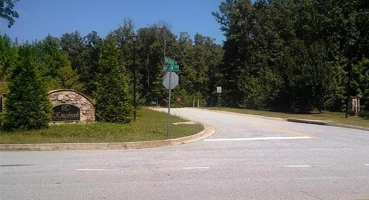 2nd image of 264 Kingscastle Dr