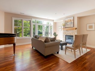 13130 Watertown Plank Rd, Elm Grove, WI 53122