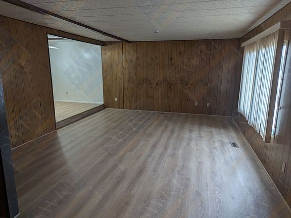 5th image of 1038 Lyle Ave