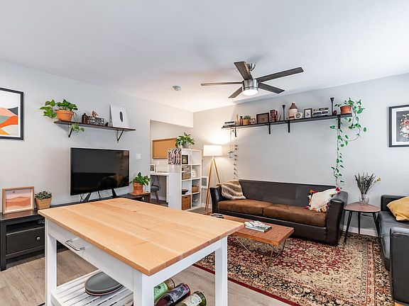 3rd image of 4021 32nd St #3