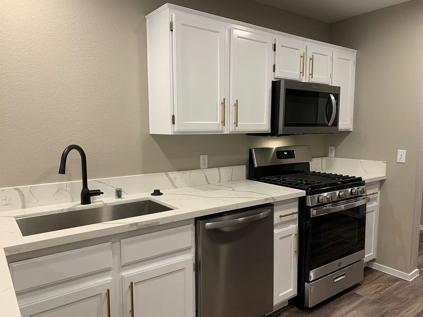 Stunning Remodeled Townhome Your Next Home Just Found You! — Photo 4