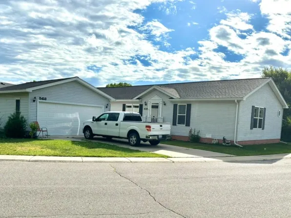 568 Twin Lakes Dr, Kimball, MI 48074