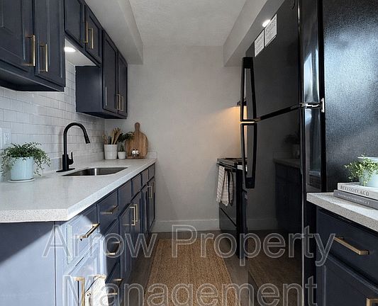 4th image of 1429 N 34th St #3