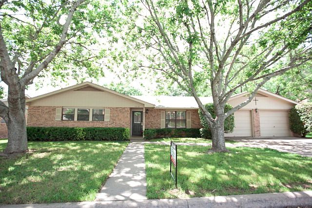 1st image of 1018 Avenue C
