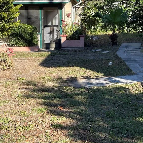 2065 N Betty Ln — Photo 1