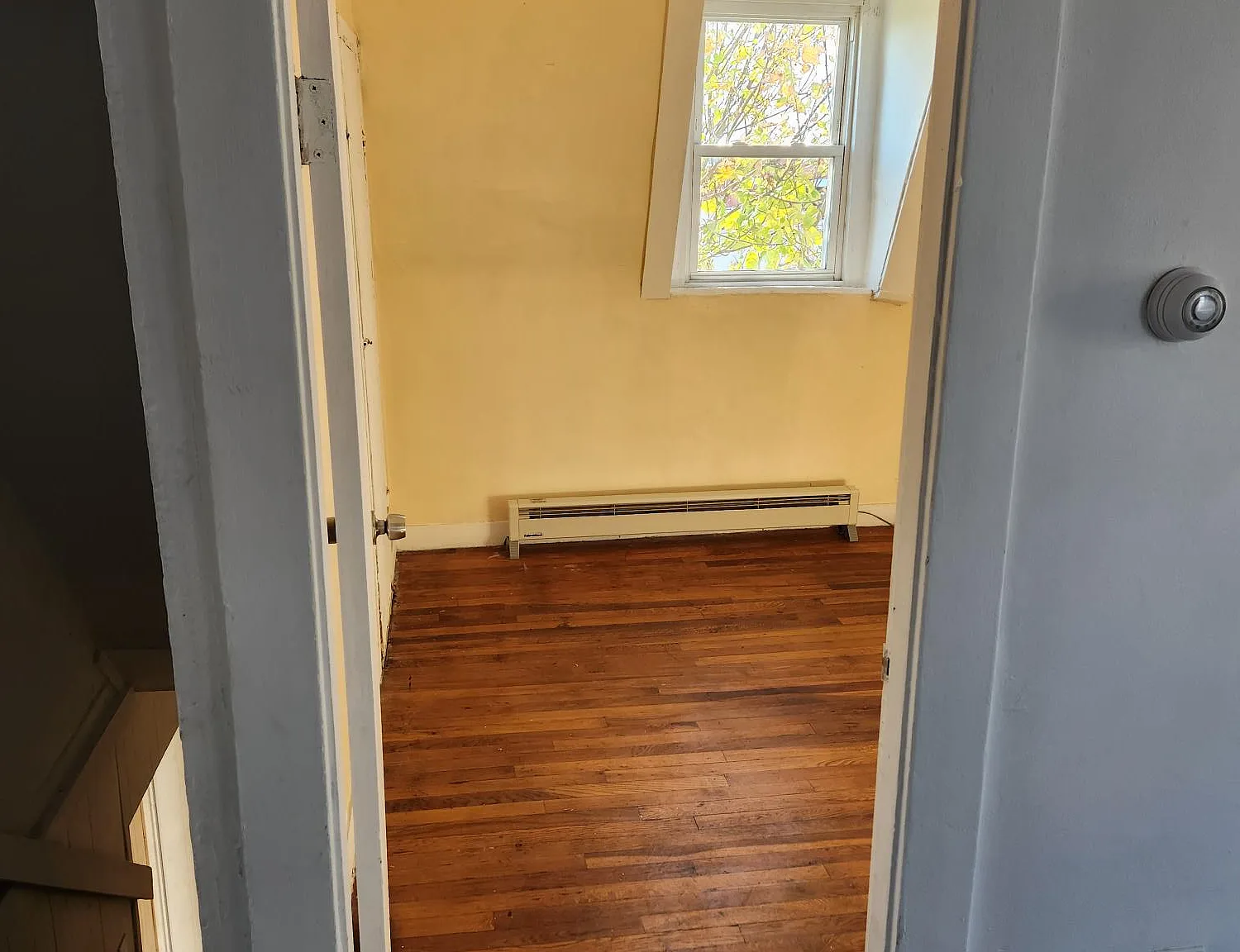 23 Front St — Photo 3