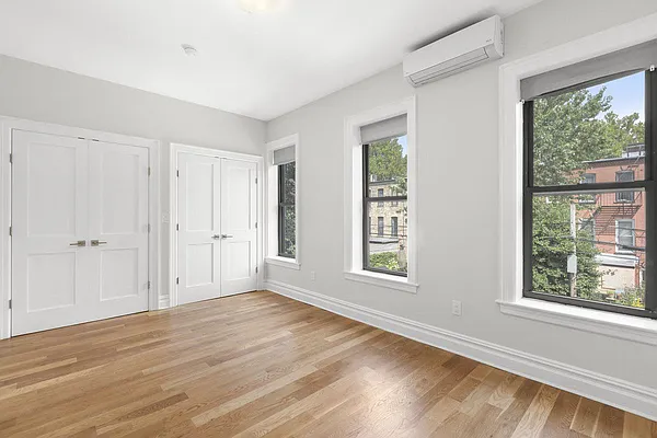 Rented by The Privelege Group | media 21
